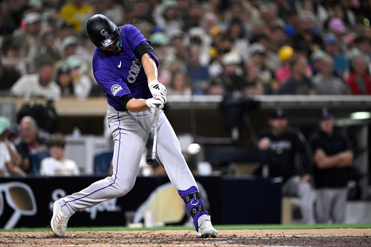 Bryant Hits Go-ahead, Two-Run Single and the Rockies Beat the Padres for the 5th Straight Time, 5–2