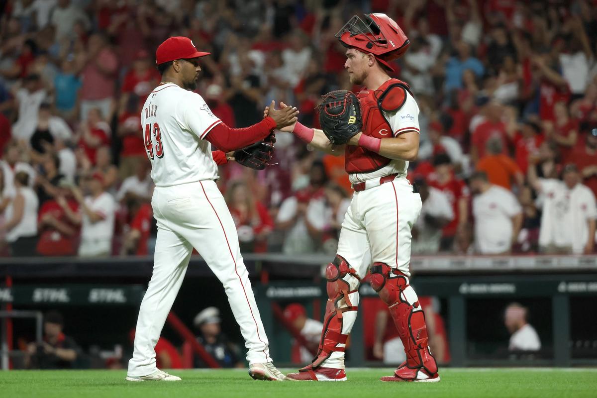 Stephenson Hits Two Home Runs and Reds Beat Giants 6–4 a Day After Being No-hit