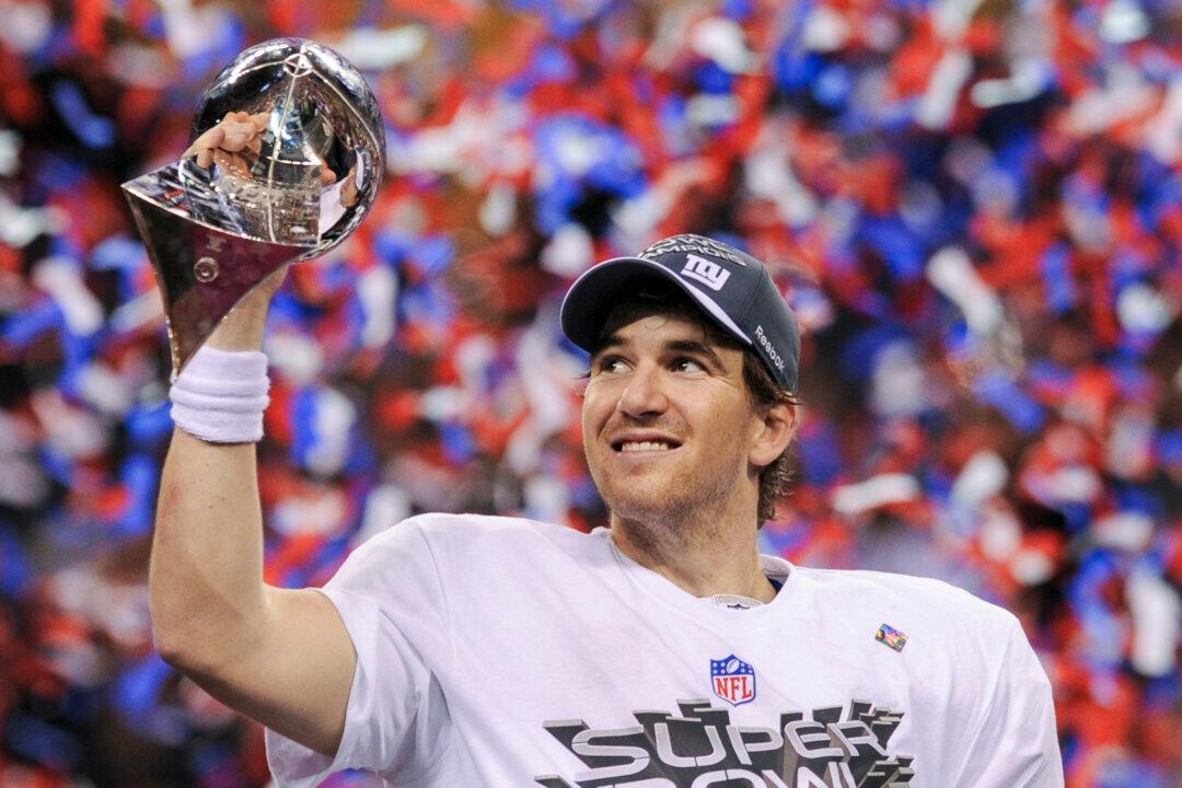 Eli Manning Headlines Candidates for 2025 Pro Football Hall of Fame Class