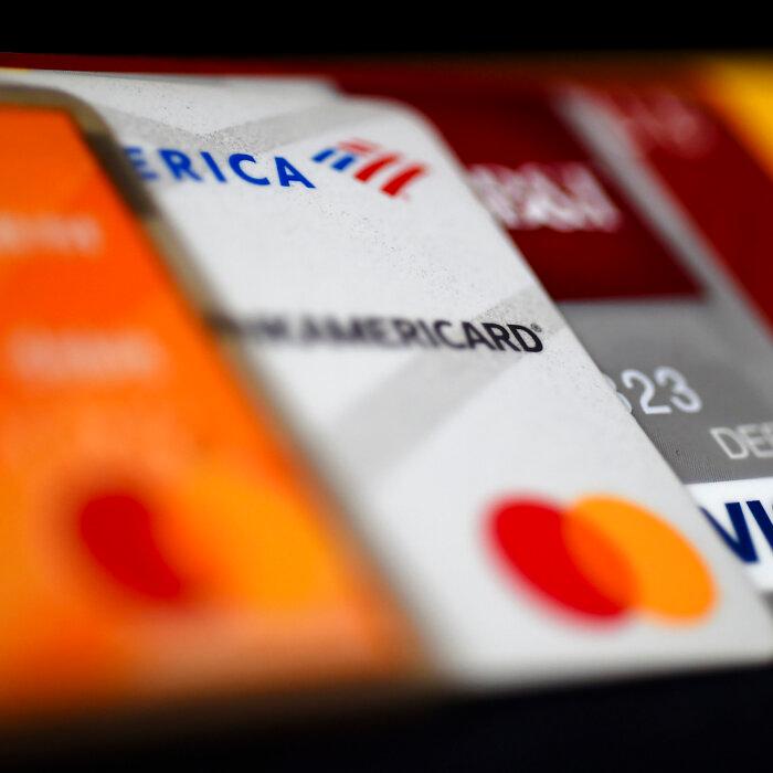 US Household Debt Surges to Record $17.8 Trillion