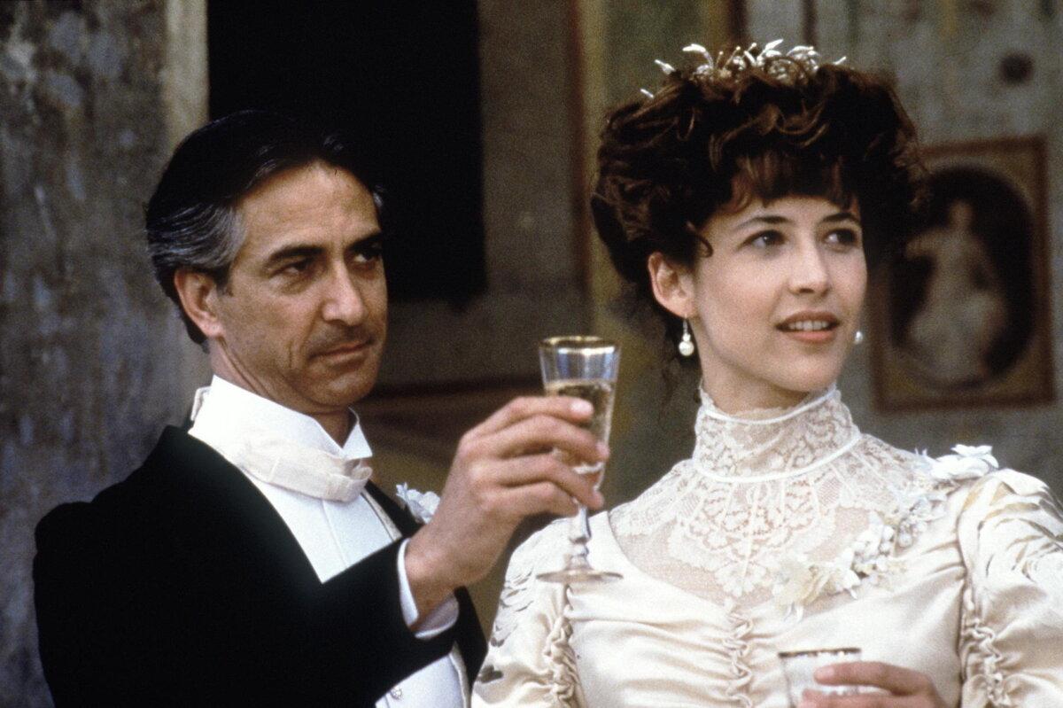 Theseus (David Strathairn) makes a speech extolling love on the occasion of his marriage to Hippolyta (Sophie Marceau) in the 1999 film version of the play. (Fox Searchlight Films/MovieStillsDb)