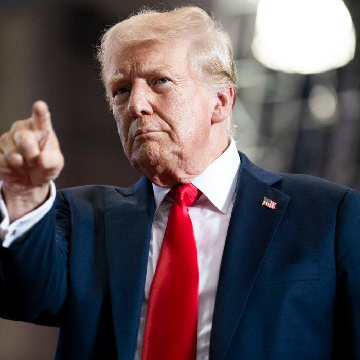 Trump Says He’s Thrilled Harris Chose Walz as Running Mate, Wants Debate