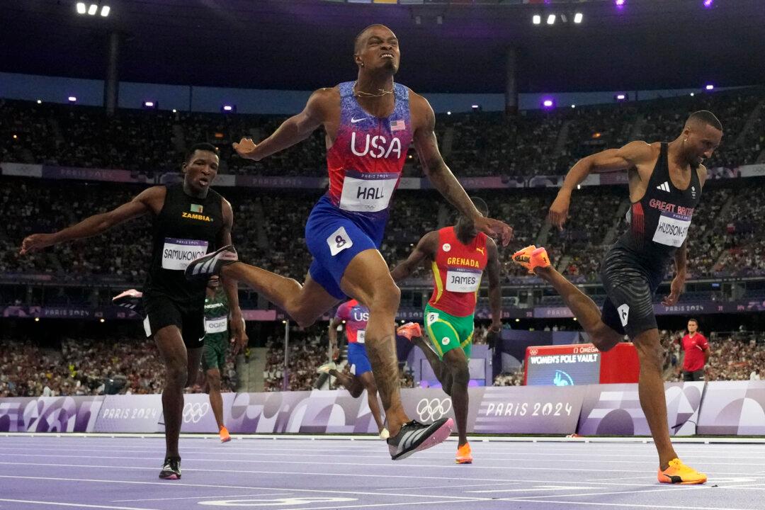 Quincy Hall Gives Americans Another Come-From-Behind Gold