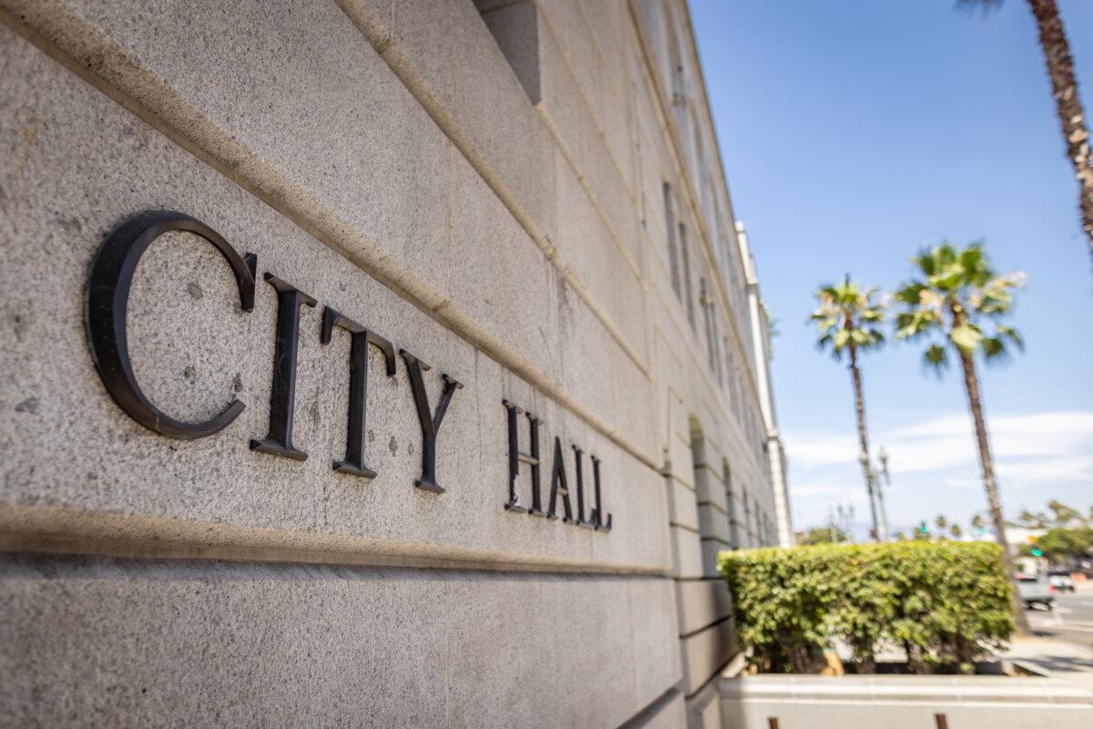Los Angeles City Hall on Aug. 7, 2024. (John Fredricks/The Epoch Times)