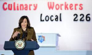 Culinary Union Endorses Harrisās Proposal to End Tax on Tips, Weeks After Trump Proposed It