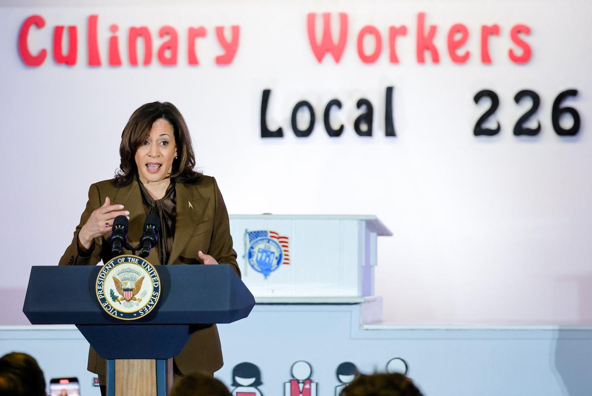 Culinary Union Endorses Harris’s Proposal to End Tax on Tips, Weeks After Trump Proposed It