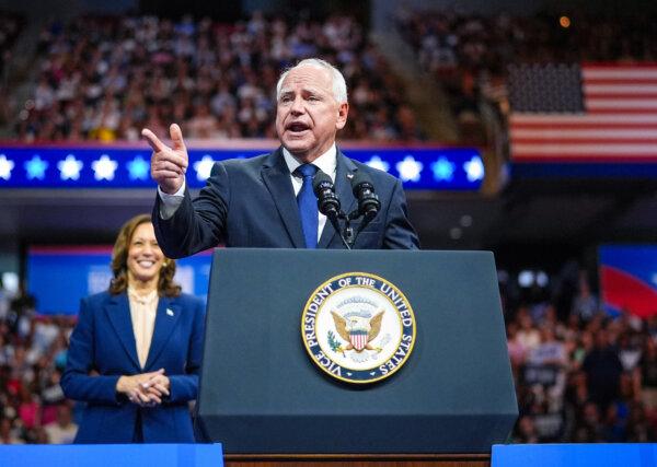 Walz Kicks Off 5-State Campaign Tour in Union Convention Speech