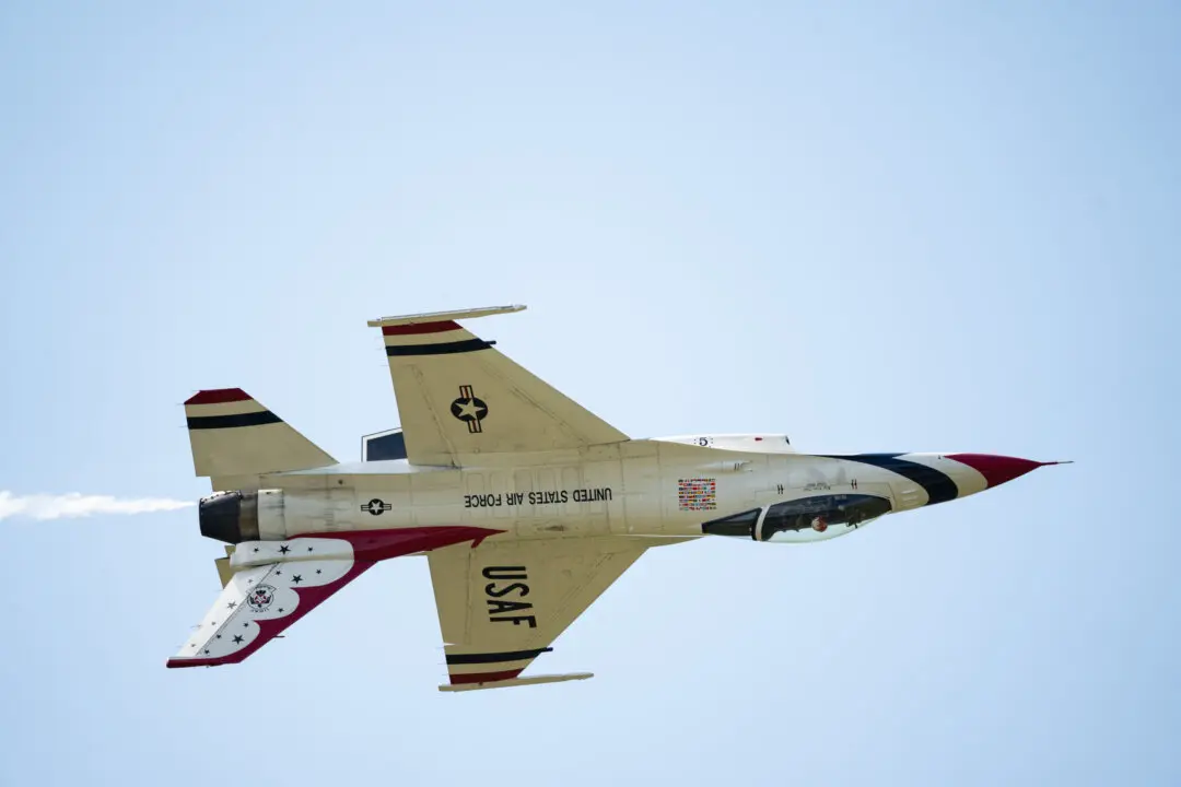US Air Force Thunderbird Jet Crashes in Southern California