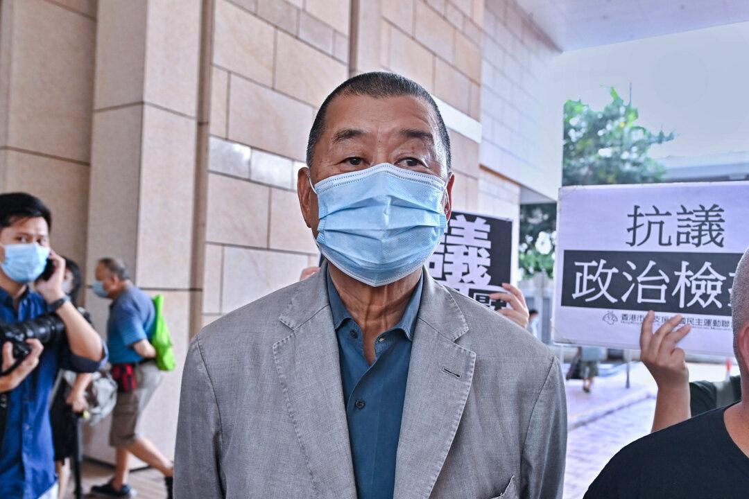 Senators Urge UK, US to Help Secure Release of Hong Kong Democracy Activist Jimmy Lai