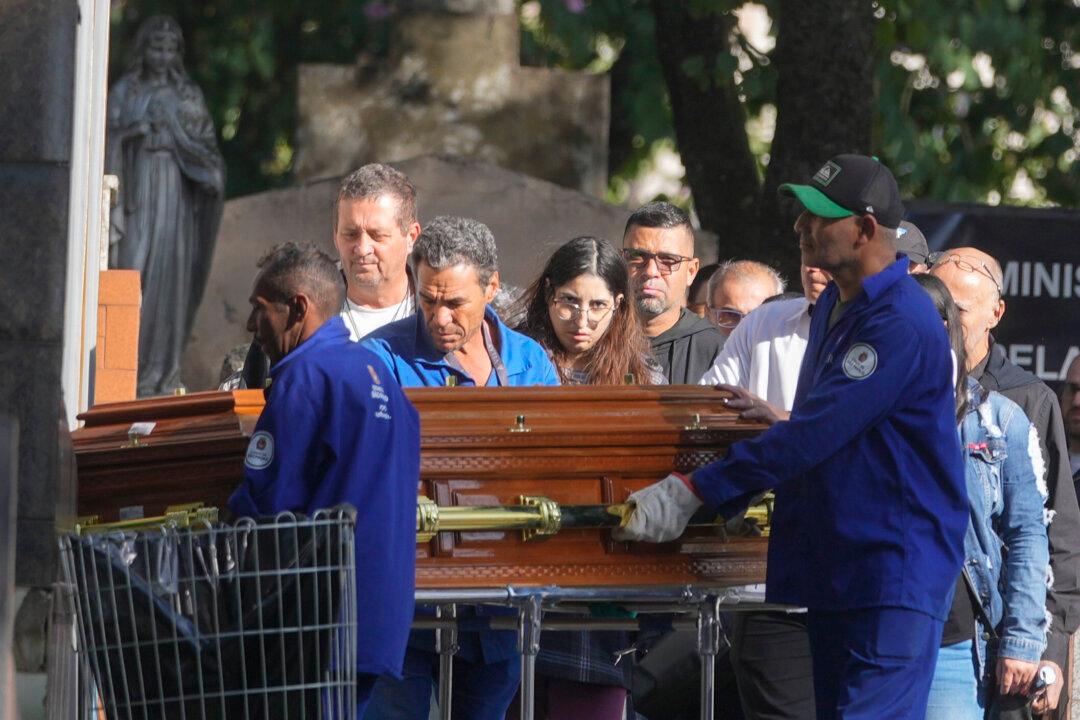 Brazil Buries Pilot Who Died in Plane Crash That Killed 62, as Questions Remain About Its Cause