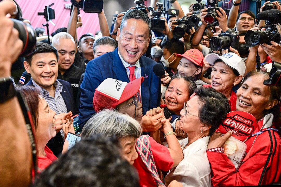 Thai Prime Minister Removed From Office by Constitutional Court