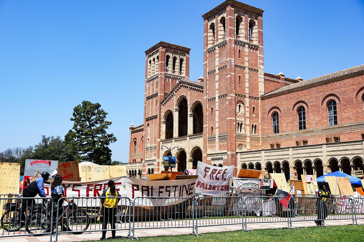 Court Orders UCLA to Stop Protesters From Blocking Jewish Students
