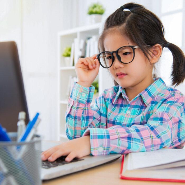 Bright Sunlight Helps Prevent Myopia in Children, New Study Finds