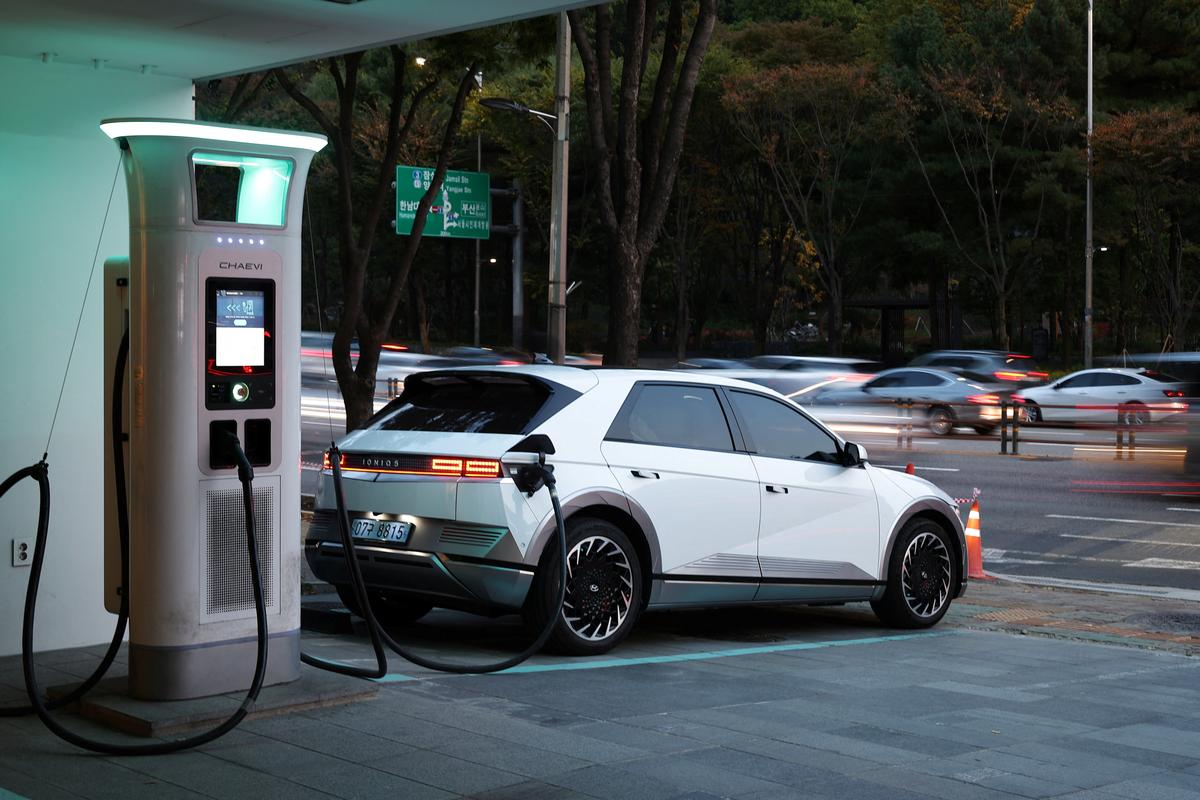 Hyundai, Kia Recall Thousands of Electric Vehicles in Canada Over Power Loss Concerns