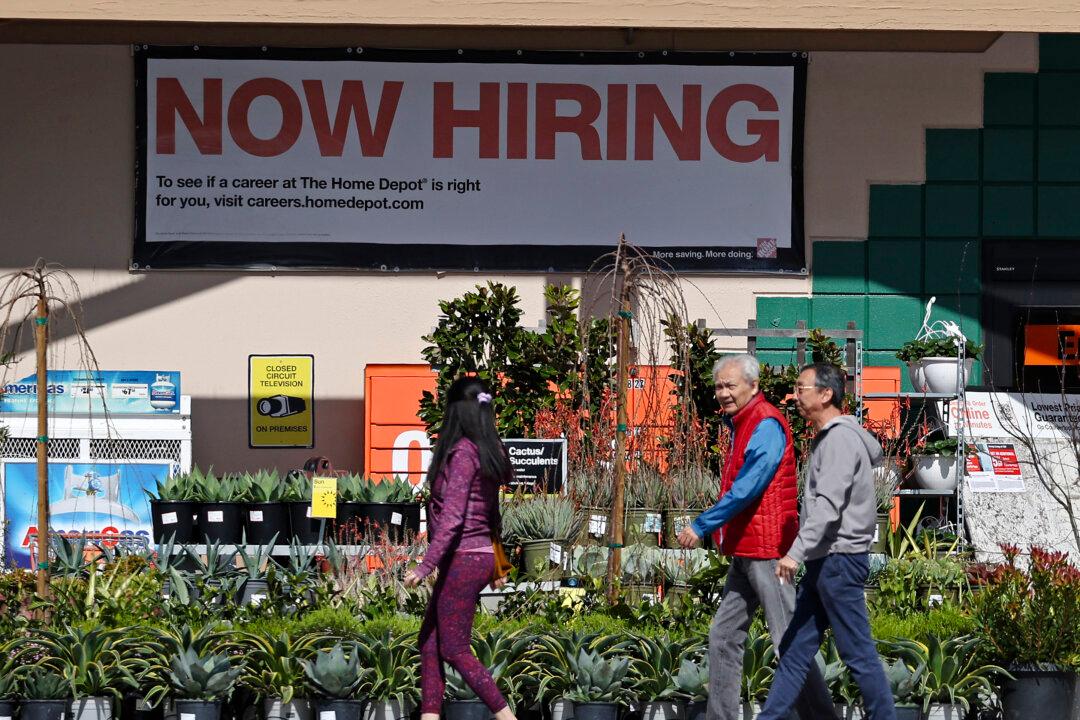 US Job Openings Drop to Their Lowest Level Since January 2021