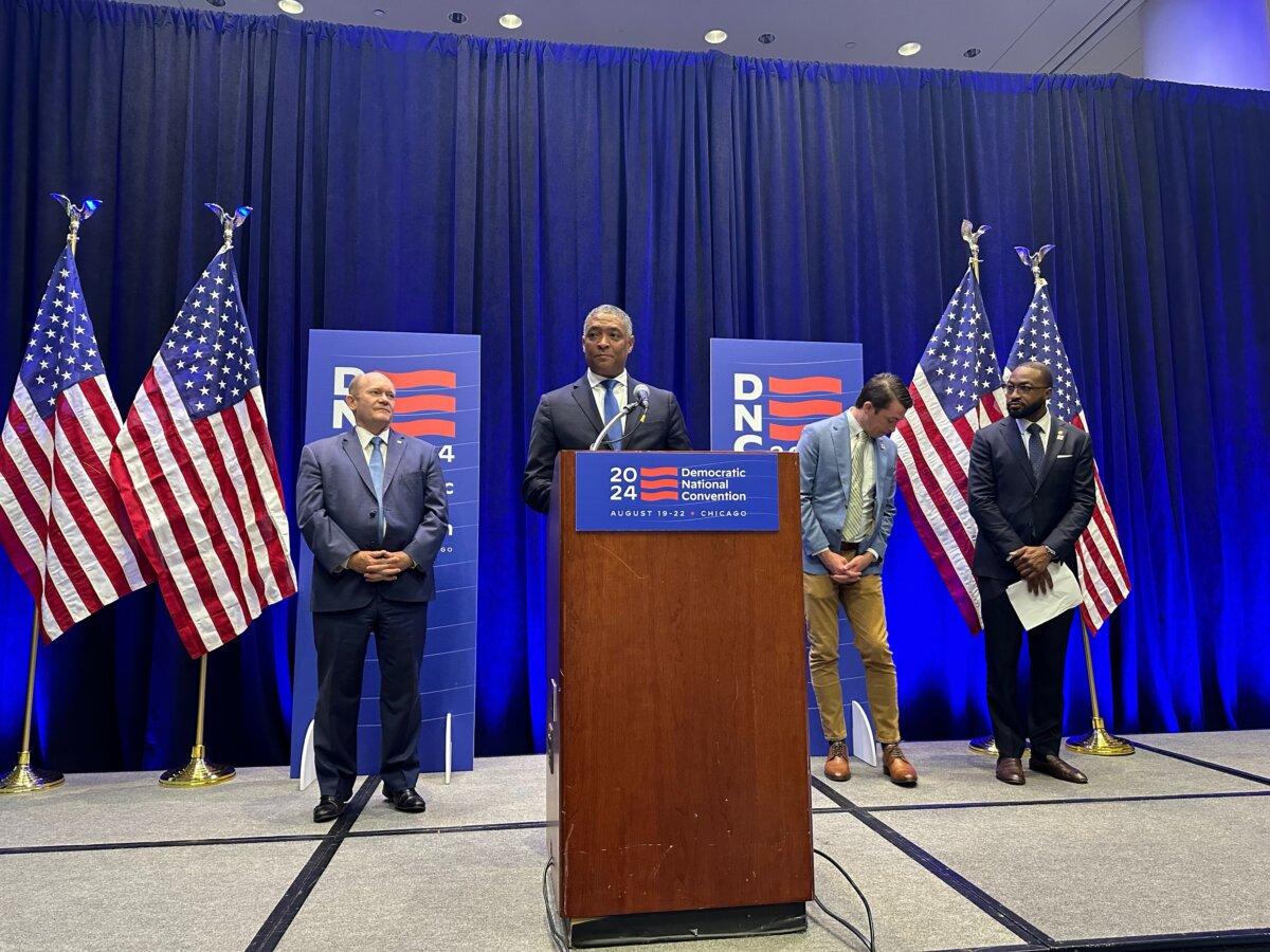 Harris-Walz campaign surrogate Cedric Richmond addresses reporters at the McCormick Center in Chicago, Ill., on Aug. 19, 2024. (Jackson Richman/The Epoch Times)