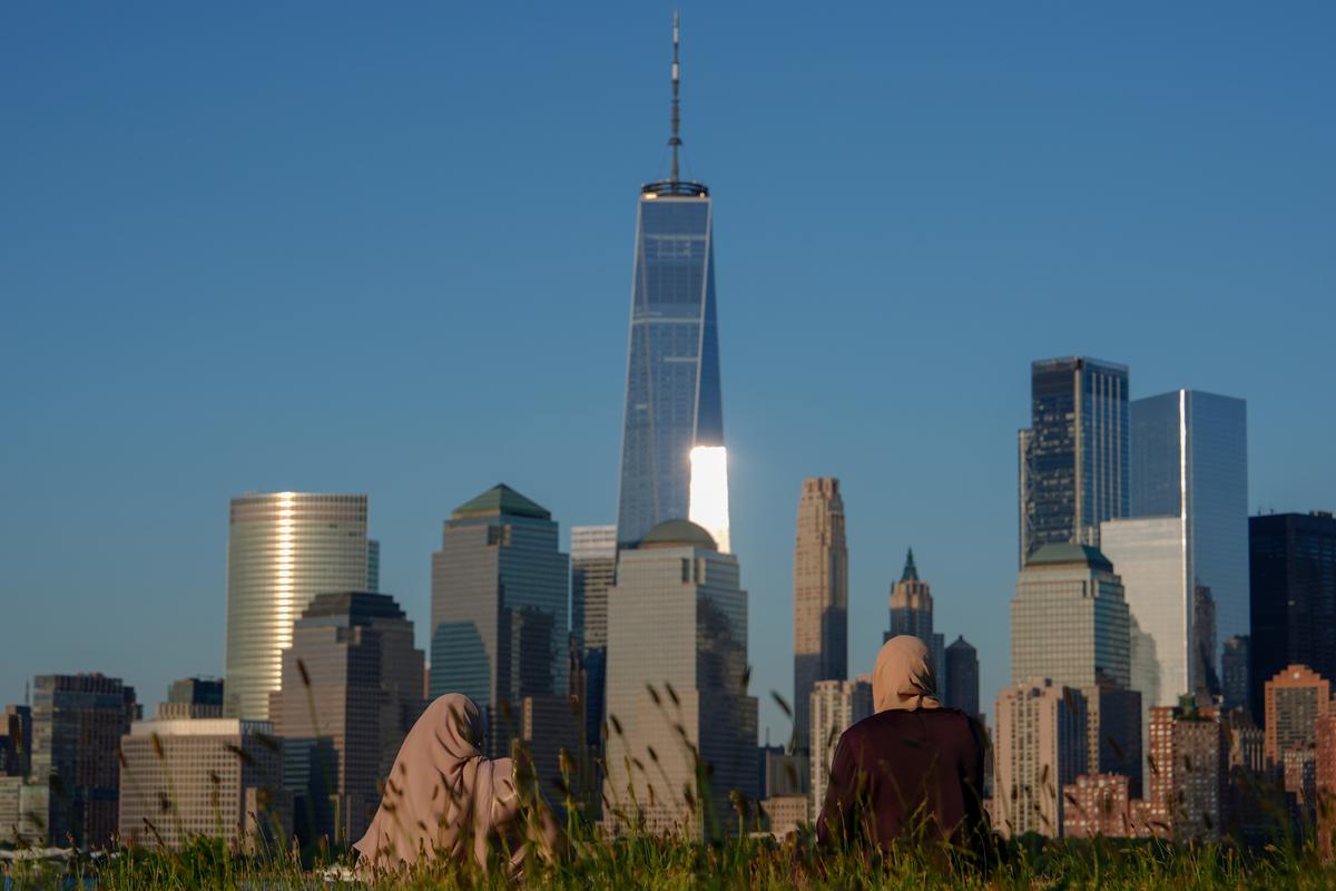 House Committee Meeting About Purchase of New York City Condo for Consul