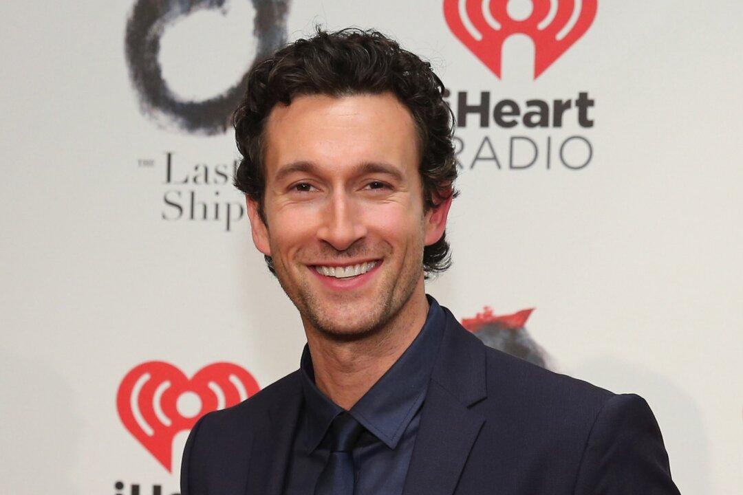 Aaron Lazar Partners With Singers, Broadway Performers to Raise Awareness for ALS