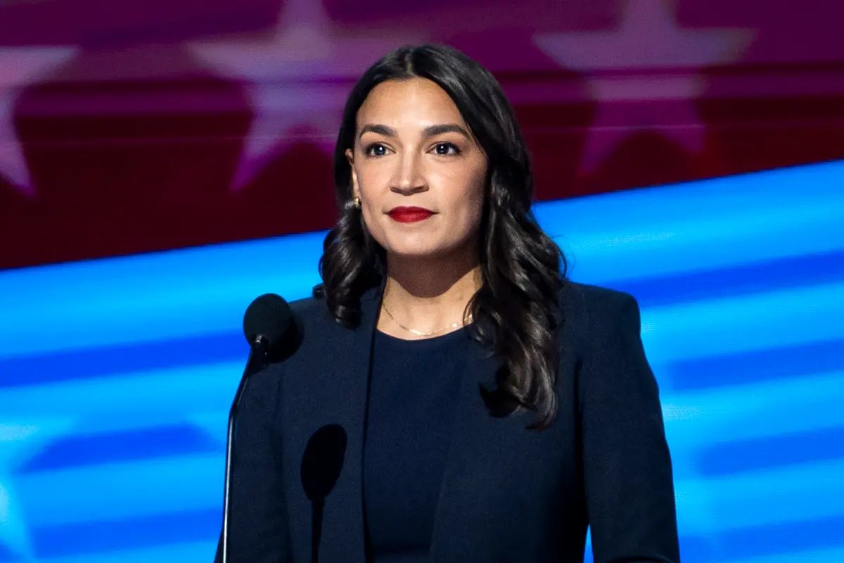 Inside the DSA’s Dilemma: Grow the Democratic Party or Become It