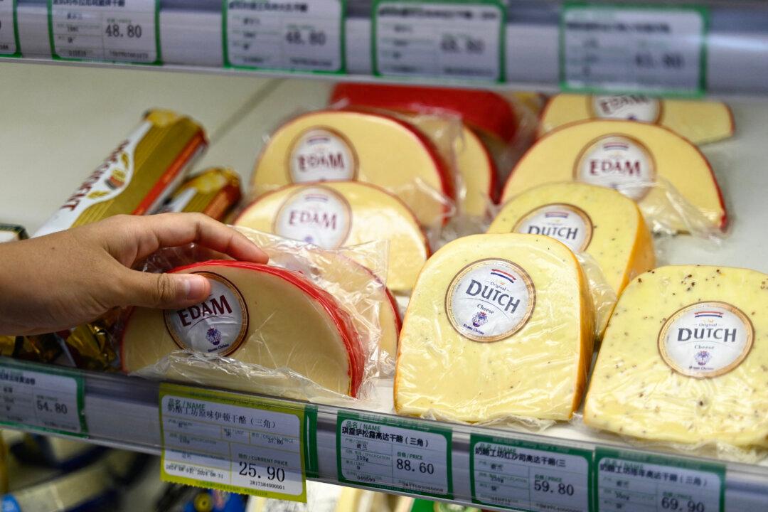 China Launches Tit-for-Tat Probe Into Dairy Imports From EU