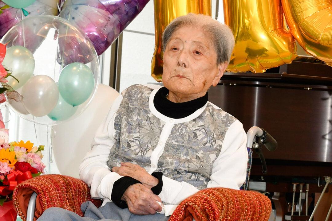 Japanese Woman Who Loves Bananas Is Now World’s Oldest Person