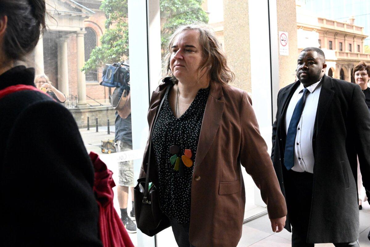 Roxanne Tickle (C) at the Federal Court of Australia in Sydney, Australia on April 9, 2024. (AAP Image/Bianca De Marchi)