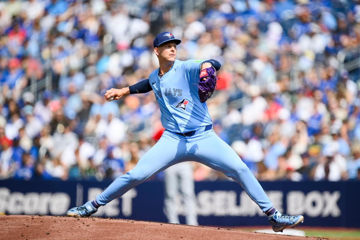 Bowden Francis Carries a No-hit Bid Into the 9th Inning as the Blue Jays Beat the Angels 3–1