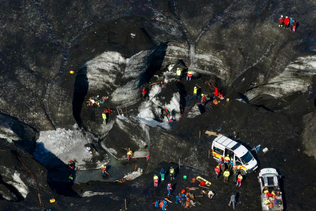 Police in Iceland Call Off Search at Ice Cave Collapse That Killed 1 Man, Saying No One Is Missing