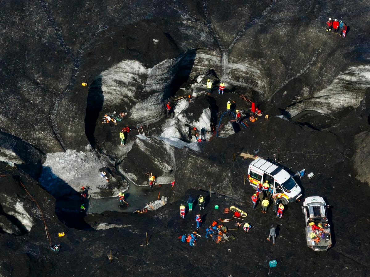 Police in Iceland Call Off Search at Ice Cave Collapse That Killed 1 Man, Saying No One Is Missing