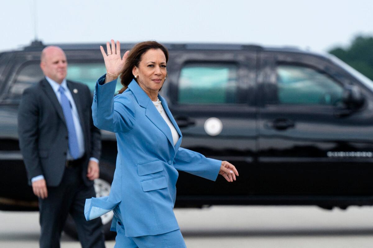Vice President and Democratic presidential candidate Kamala Harris waves as she walks to board Air Force Two at Raleigh-Durham International Airport in Morrisville, N.C., on Aug. 16, 2024. (Allison Joyce/AFP via Getty Images)