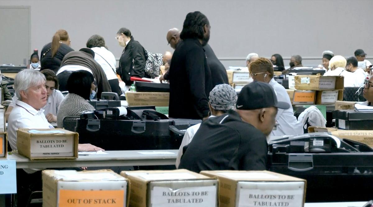 RNC Sues Detroit, Alleging City Did Not Hire Enough Republican Poll Watchers