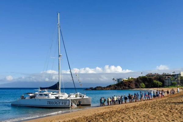 A catamaran waits near Black Rock Beach, Ka’anapali, West Maui. (Christopher Reynolds/Los Angeles Times/TNS)