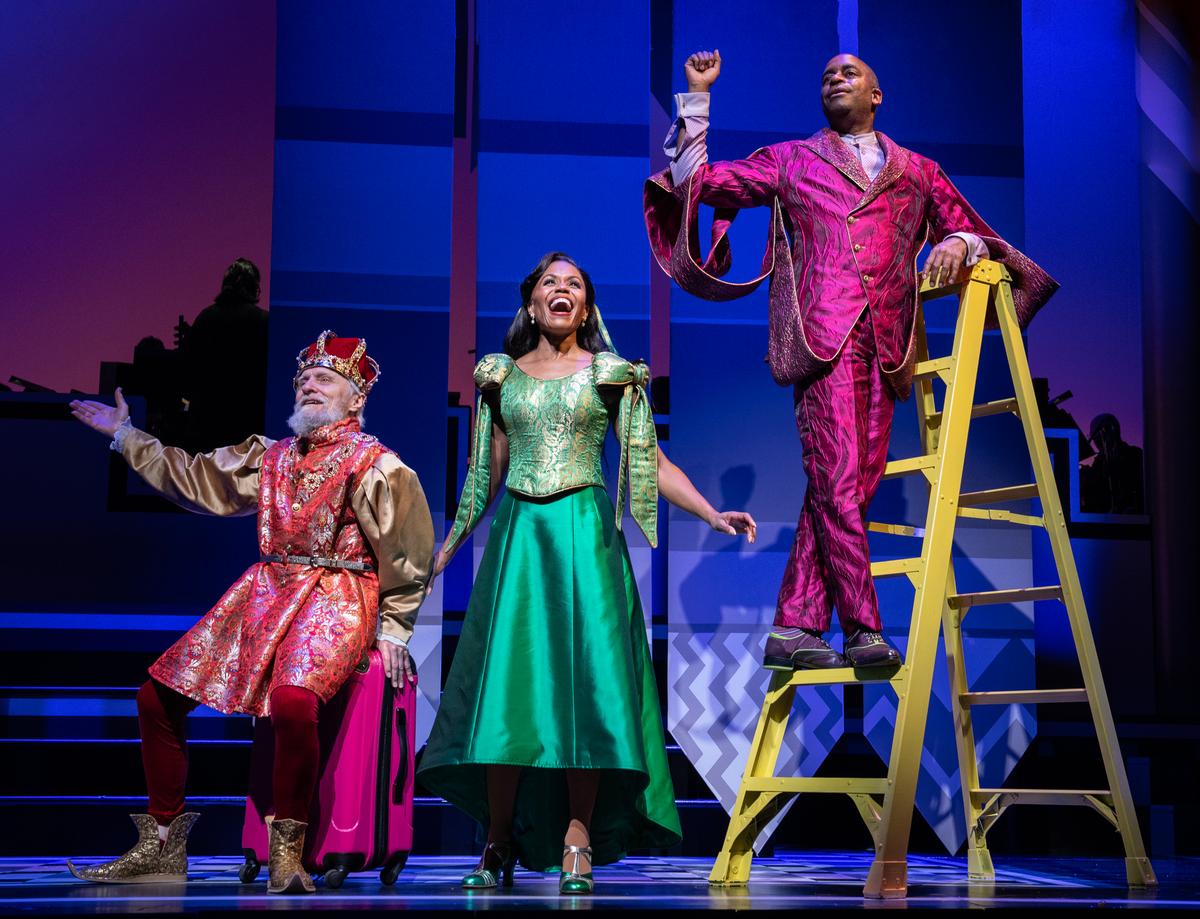 (L–R) King Sextimus the Silent (David Patrick Kelly), Lady Larken (Nikki Renée Daniels), and the Jester (Daniel Breaker), in "Once Upon A Mattress." (Joan Marcus)