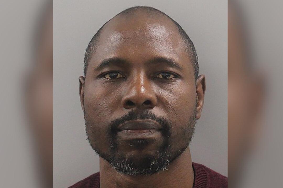 Gang Jailed for Forging 2,000 Marriage Documents to Allow Migrants to Stay in UK