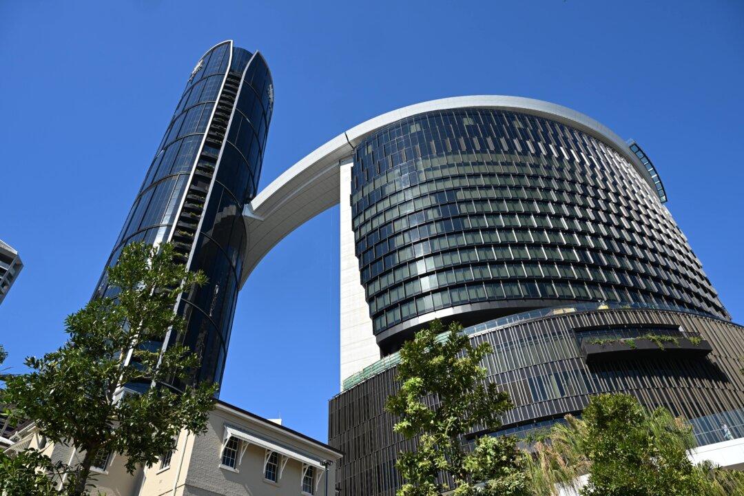 Queen’s Wharf in Brisbane Opens Amid Licensing Issues