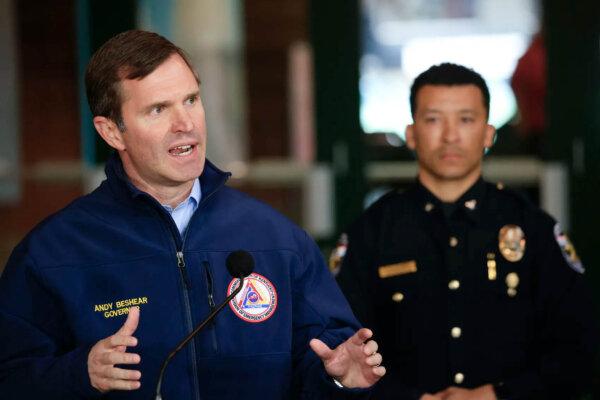 Kentucky to Offer Paid Leave for State Employees