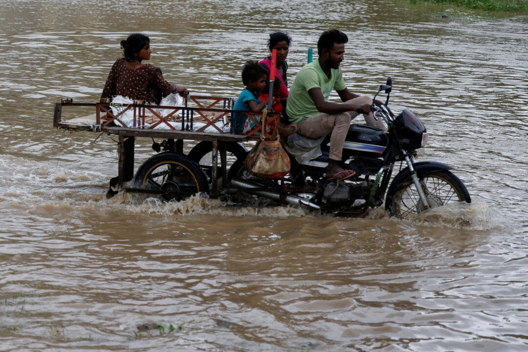Thousands Evacuated as Cyclone Builds Off India and Pakistan’s Coast