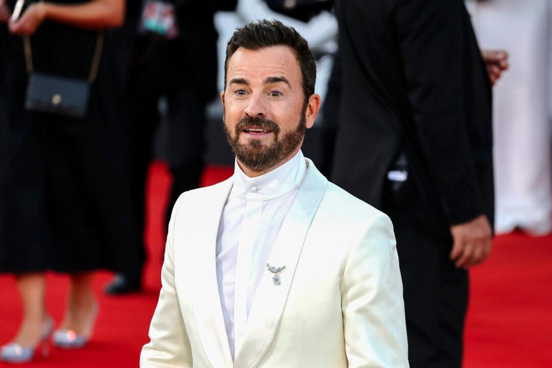 ‘Beetlejuice Beetlejuice’ Actor Justin Theroux Says AI Can’t Compete With Director’s Vision