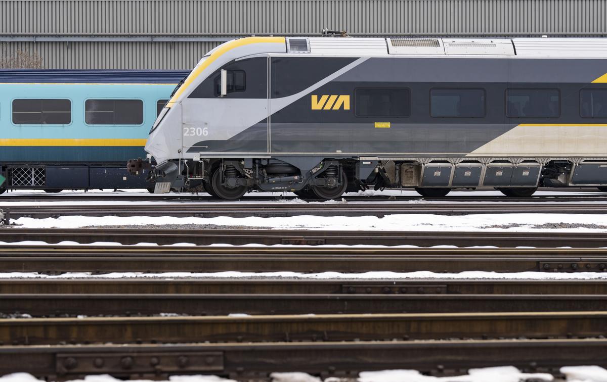 Transport Minister Vows to ‘Get to the Bottom’ of Via Rail Breakdown That Stranded Passengers for 10 Hours