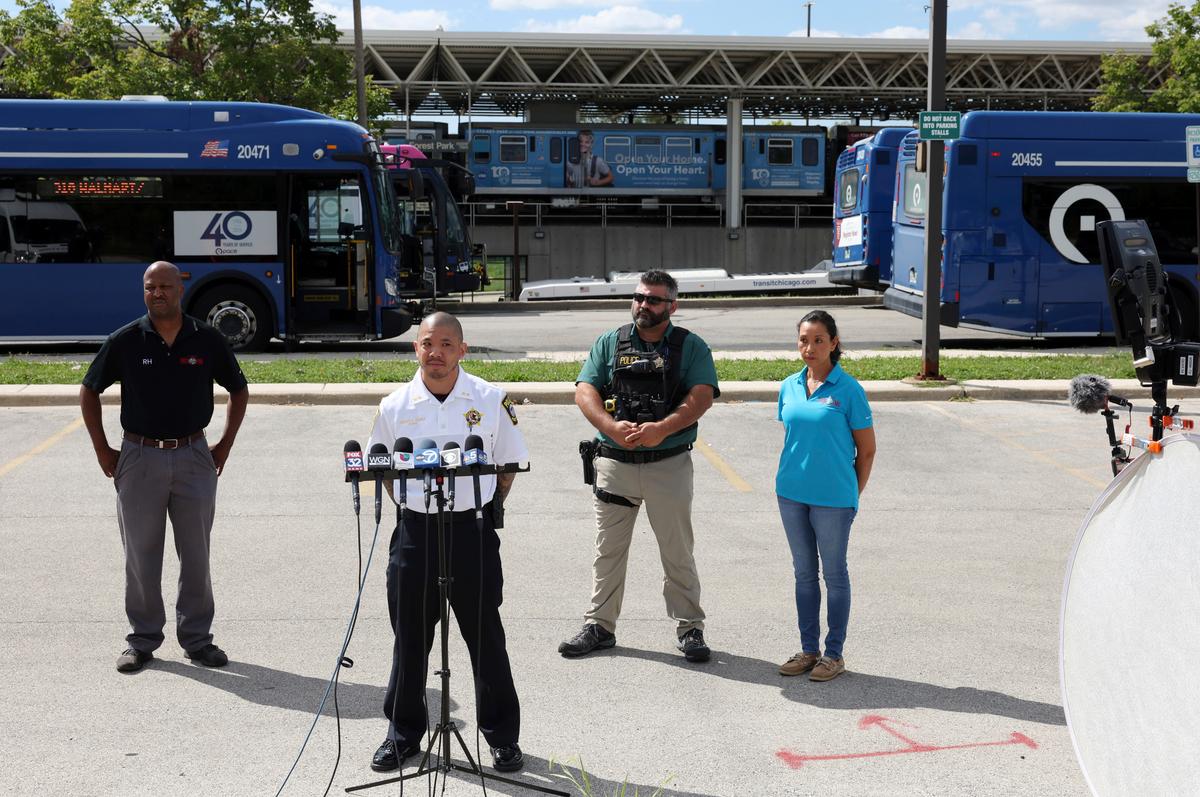 Police Say 4 People Fatally Shot on Chicago-Area Subway Train