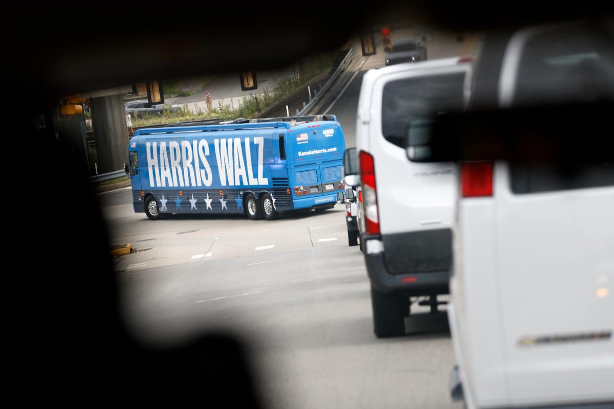Walz Motorcade Involved in Crash