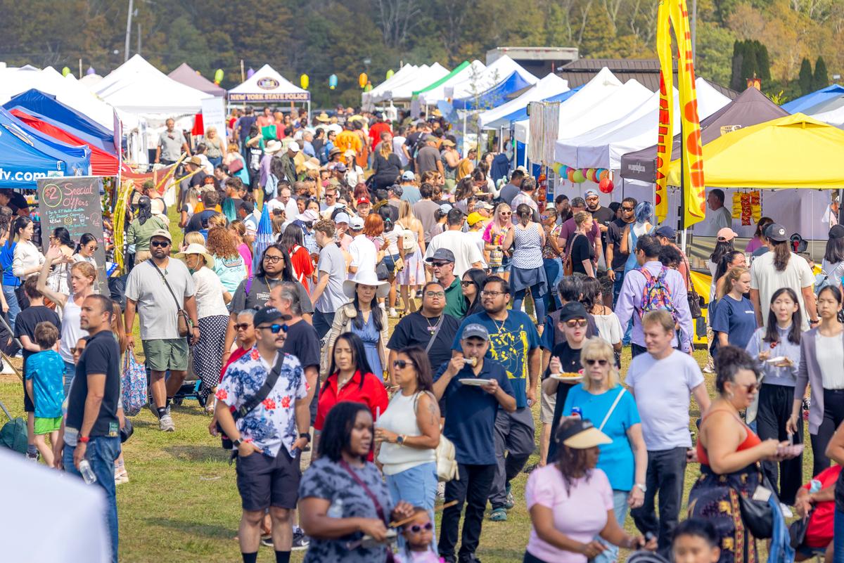 9th Annual Moon Festival Draws 15,000 Visitors for Culture and Food in Hudson Valley