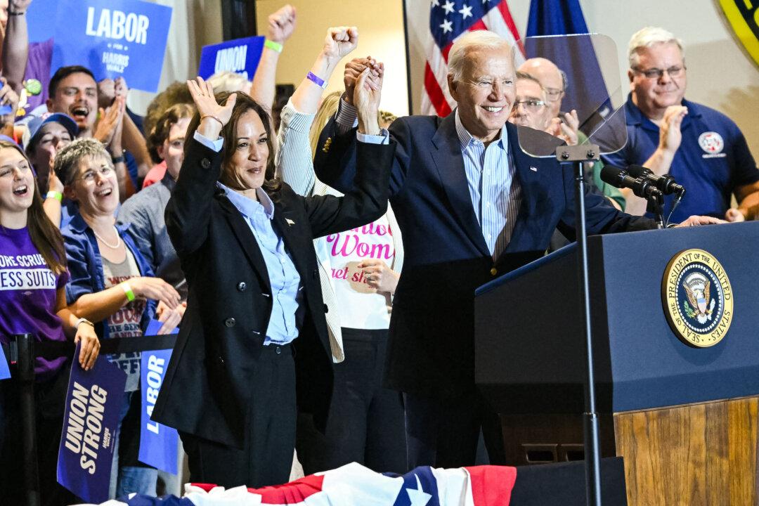 Harris Opposes Sale of US Steel to Japanese Firm on Labor Day Visit to Pittsburgh