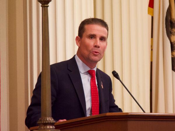 Senate President Pro Tem Sen. Mike McGuire addresses the Legislature in Sacramento on Aug. 31. (Travis Gillmore/The Epoch Times)