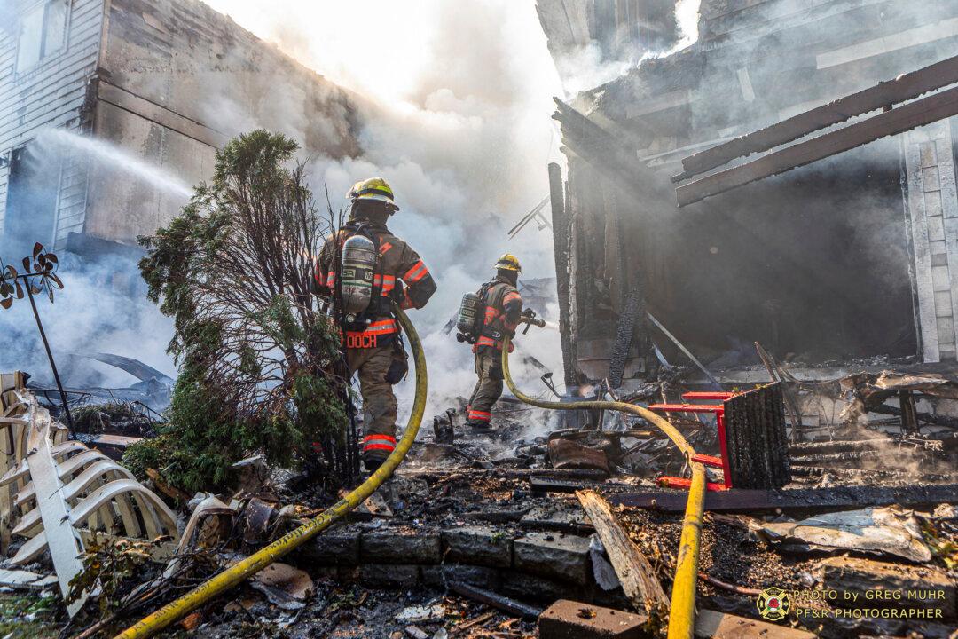 Small Plane Reported ‘Controllability’ Issues Before Crashing in Oregon, Killing 3, Officials Say