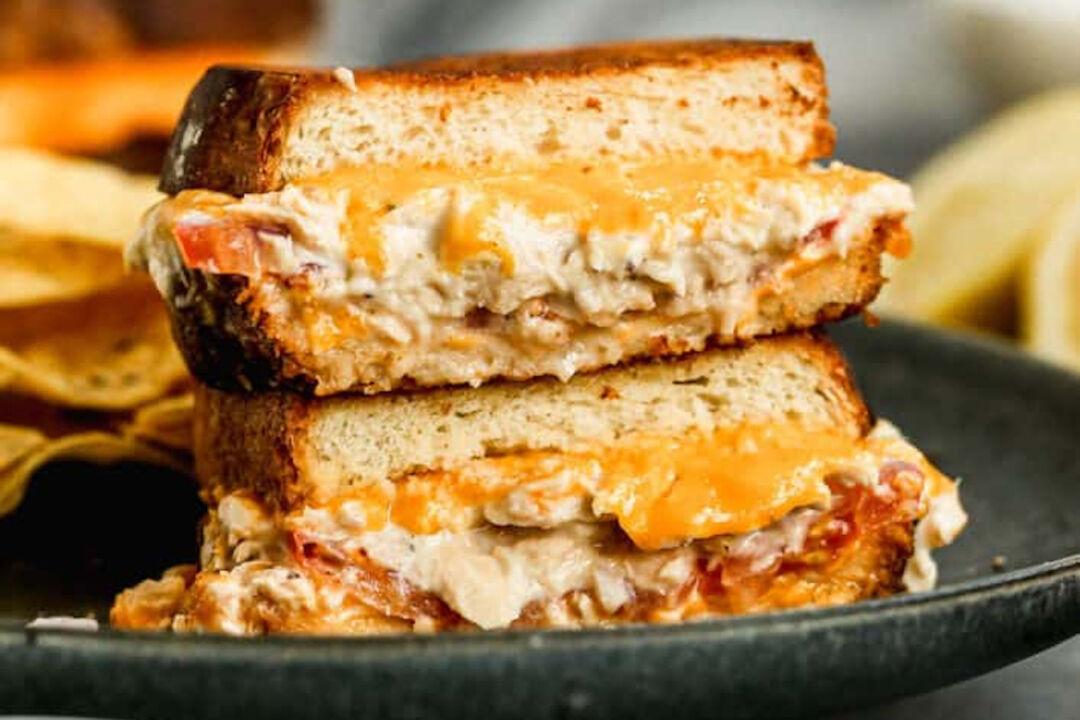 Tuna Melt The Epoch Times tuna-melt-the-epoch-times