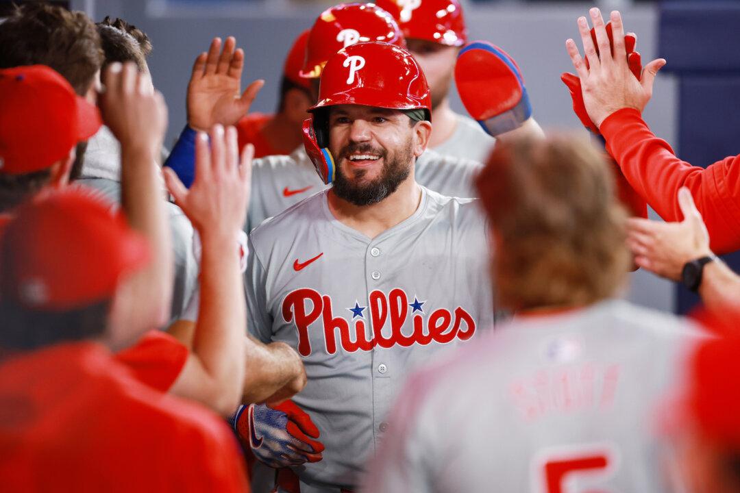 Kyle Schwarber Makes MLB History With 13th Leadoff Home Run of Season