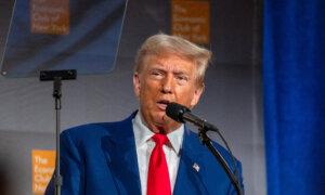 Trump: The US Dollar Losing Its Status as the Worldâs Currency of Choice Would Be âLike Losing a Warâ