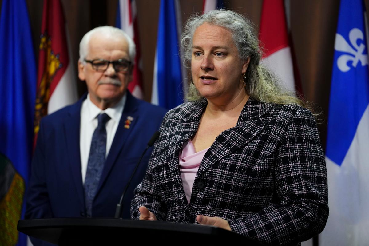 Despite Union Protest, New Hybrid Work Rules for Federal Employees Kick in Monday