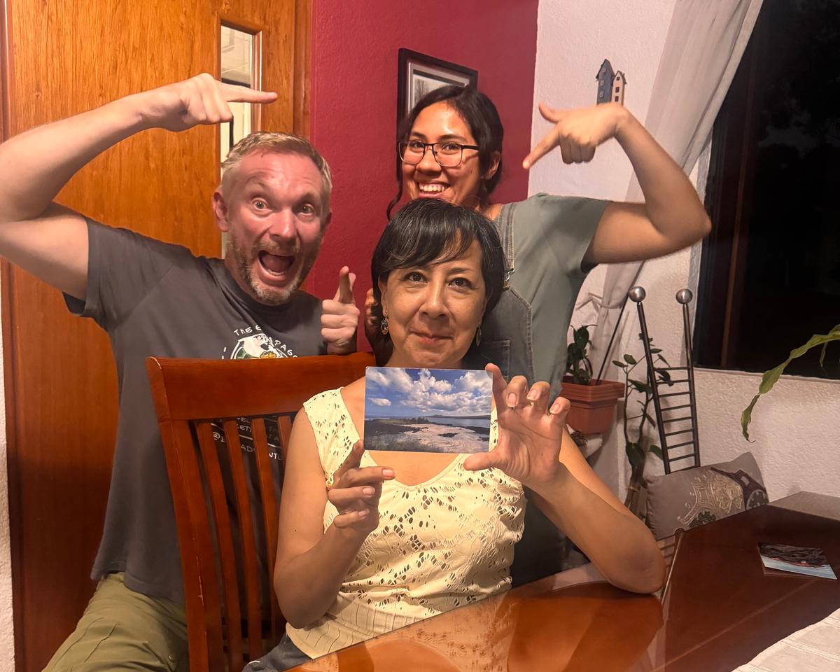 Recipients in Mexico City receive a postcard from Beardmore. (SWNS)